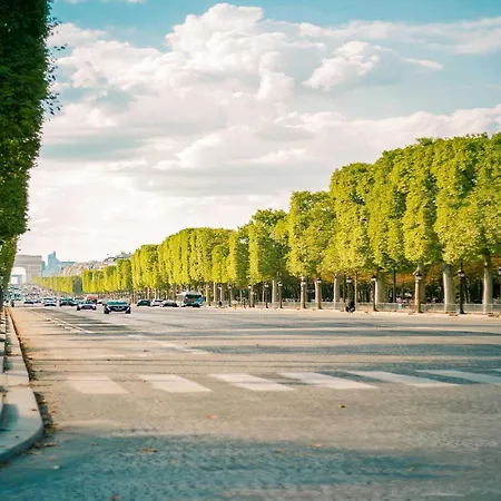 Appartamento A Cocoon Just A Stone's Throw From The Arc De Triomphe Parigi